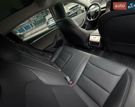 Серый Тесла Модель 3, объемом двигателя 0 л и пробегом 11 тыс. км за 26000 $, фото 22 на Automoto.ua