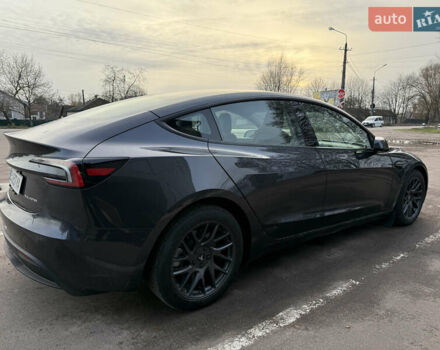 Серый Тесла Модель 3, объемом двигателя 0 л и пробегом 7 тыс. км за 32000 $, фото 6 на Automoto.ua