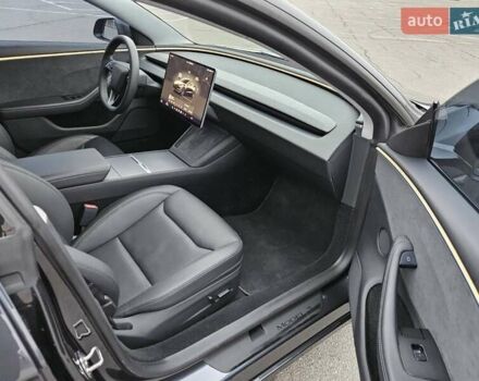 Серый Тесла Модель 3, объемом двигателя 0 л и пробегом 23 тыс. км за 29900 $, фото 30 на Automoto.ua