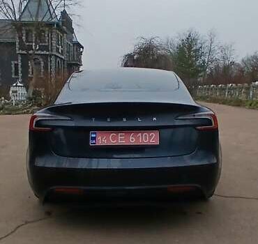 Серый Тесла Модель 3, объемом двигателя 0 л и пробегом 11 тыс. км за 26900 $, фото 4 на Automoto.ua