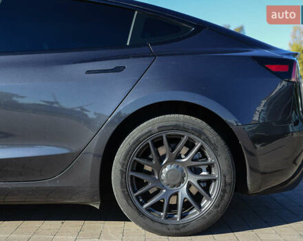 Серый Тесла Модель 3, объемом двигателя 0 л и пробегом 14 тыс. км за 31699 $, фото 38 на Automoto.ua