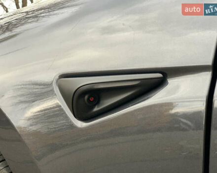 Серый Тесла Модель 3, объемом двигателя 0 л и пробегом 22 тыс. км за 32500 $, фото 56 на Automoto.ua