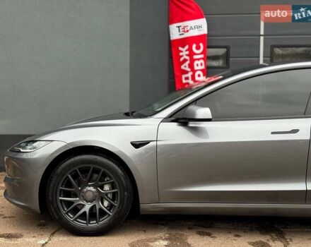 Серый Тесла Модель 3, объемом двигателя 0 л и пробегом 11 тыс. км за 31499 $, фото 4 на Automoto.ua