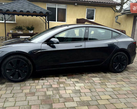 Серый Тесла Модель 3, объемом двигателя 0 л и пробегом 25 тыс. км за 28000 $, фото 3 на Automoto.ua