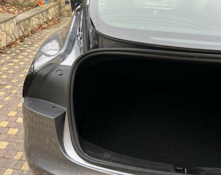 Серый Тесла Модель 3, объемом двигателя 0 л и пробегом 3 тыс. км за 27000 $, фото 19 на Automoto.ua