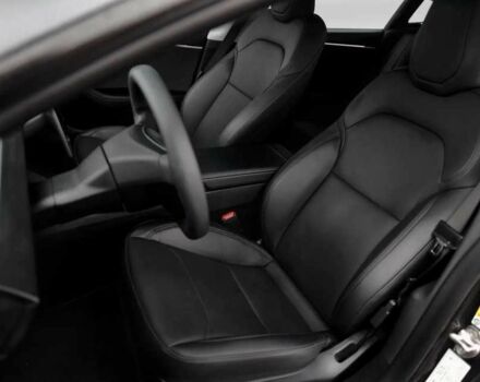 Серый Тесла Модель 3, объемом двигателя 0 л и пробегом 10 тыс. км за 19500 $, фото 7 на Automoto.ua