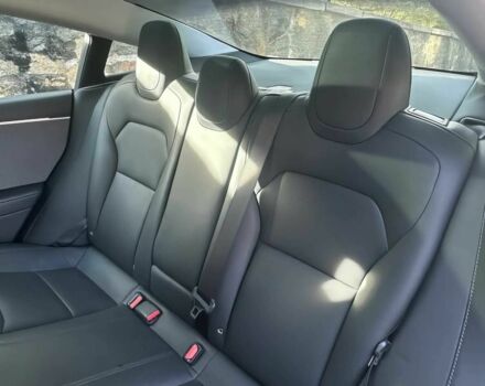 Серый Тесла Модель 3, объемом двигателя 0 л и пробегом 10 тыс. км за 15400 $, фото 13 на Automoto.ua