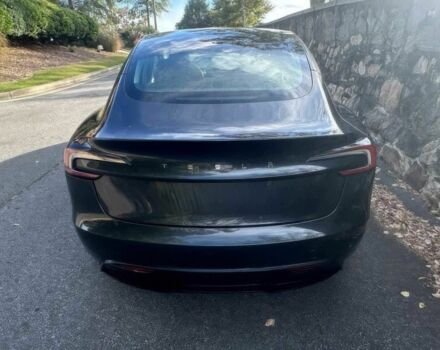 Серый Тесла Модель 3, объемом двигателя 0 л и пробегом 10 тыс. км за 15400 $, фото 4 на Automoto.ua