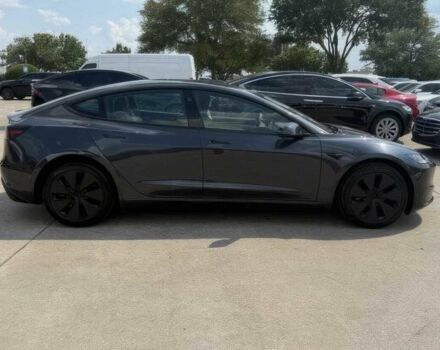 Серый Тесла Модель 3, объемом двигателя 0 л и пробегом 27 тыс. км за 14200 $, фото 3 на Automoto.ua