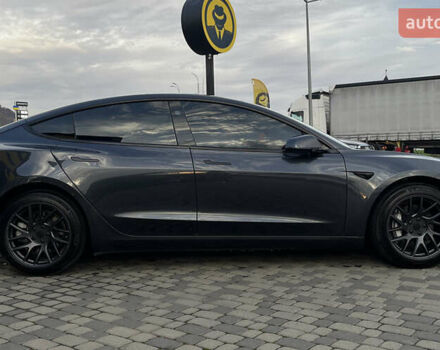 Серый Тесла Модель 3, объемом двигателя 0 л и пробегом 9 тыс. км за 33500 $, фото 7 на Automoto.ua