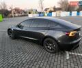 Серый Тесла Модель 3, объемом двигателя 0 л и пробегом 9 тыс. км за 28500 $, фото 4 на Automoto.ua