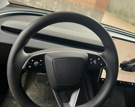 Серый Тесла Модель 3, объемом двигателя 0 л и пробегом 29 тыс. км за 27000 $, фото 8 на Automoto.ua