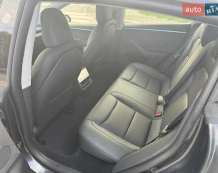 Серый Тесла Модель 3, объемом двигателя 0 л и пробегом 16 тыс. км за 31400 $, фото 11 на Automoto.ua