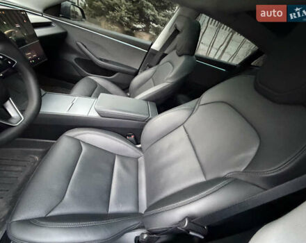 Серый Тесла Модель 3, объемом двигателя 0 л и пробегом 11 тыс. км за 26000 $, фото 18 на Automoto.ua