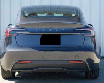 Серый Тесла Модель 3, объемом двигателя 0 л и пробегом 20 тыс. км за 15500 $, фото 5 на Automoto.ua