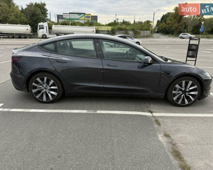 Серый Тесла Модель 3, объемом двигателя 0 л и пробегом 11 тыс. км за 33000 $, фото 3 на Automoto.ua