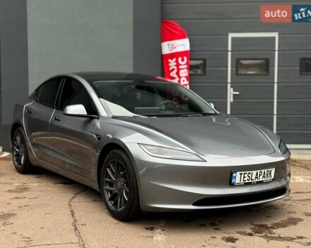 Серый Тесла Модель 3, объемом двигателя 0 л и пробегом 11 тыс. км за 31499 $, фото 11 на Automoto.ua