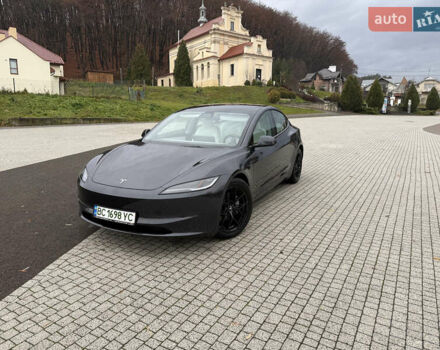 Серый Тесла Модель 3, объемом двигателя 0 л и пробегом 13 тыс. км за 30000 $, фото 7 на Automoto.ua