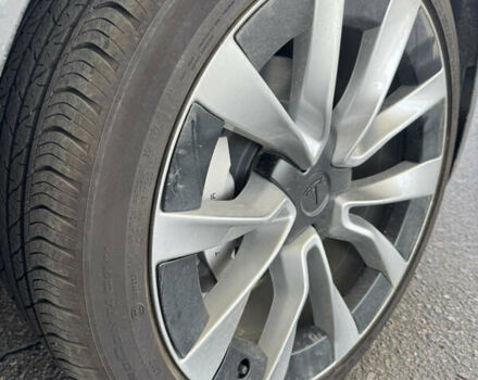 Серый Тесла Модель 3, объемом двигателя 0 л и пробегом 800 тыс. км за 25500 $, фото 11 на Automoto.ua