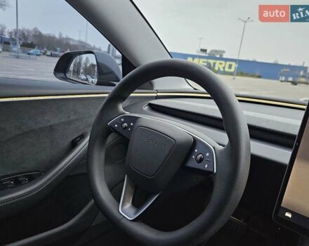 Серый Тесла Модель 3, объемом двигателя 0 л и пробегом 23 тыс. км за 29900 $, фото 33 на Automoto.ua