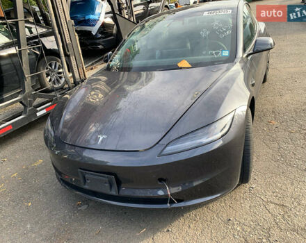 Серый Тесла Модель 3, объемом двигателя 0 л и пробегом 20 тыс. км за 24000 $, фото 1 на Automoto.ua