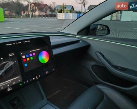 Серый Тесла Модель 3, объемом двигателя 0 л и пробегом 9 тыс. км за 28500 $, фото 8 на Automoto.ua