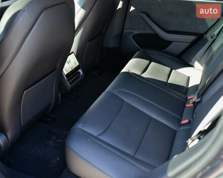 Серый Тесла Модель 3, объемом двигателя 0 л и пробегом 14 тыс. км за 31699 $, фото 15 на Automoto.ua