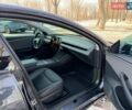 Серый Тесла Модель 3, объемом двигателя 0 л и пробегом 34 тыс. км за 29999 $, фото 38 на Automoto.ua