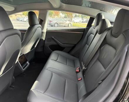 Сірий Тесла Модель 3, об'ємом двигуна 0 л та пробігом 29 тис. км за 10400 $, фото 12 на Automoto.ua