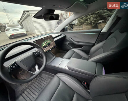 Серый Тесла Модель 3, объемом двигателя 0 л и пробегом 11 тыс. км за 26000 $, фото 17 на Automoto.ua