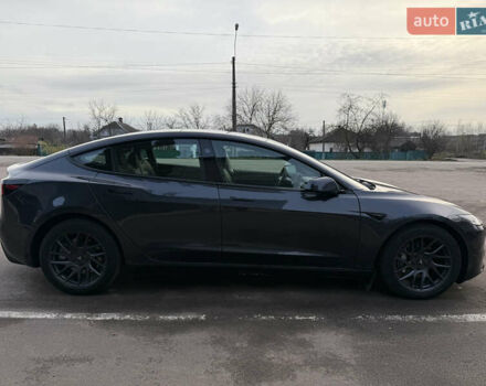 Серый Тесла Модель 3, объемом двигателя 0 л и пробегом 7 тыс. км за 32000 $, фото 5 на Automoto.ua