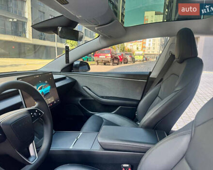 Сірий Тесла Модель 3, об'ємом двигуна 0 л та пробігом 5 тис. км за 29500 $, фото 50 на Automoto.ua