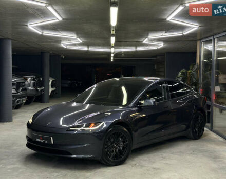 Серый Тесла Модель 3, объемом двигателя 0 л и пробегом 41 тыс. км за 25500 $, фото 5 на Automoto.ua