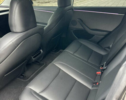 Серый Тесла Модель 3, объемом двигателя 0 л и пробегом 10 тыс. км за 27000 $, фото 22 на Automoto.ua