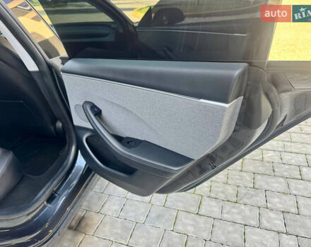 Сірий Тесла Модель 3, об'ємом двигуна 0 л та пробігом 5 тис. км за 29500 $, фото 64 на Automoto.ua