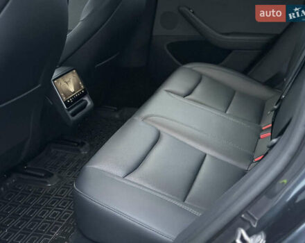 Сірий Тесла Модель 3, об'ємом двигуна 0 л та пробігом 7 тис. км за 28000 $, фото 16 на Automoto.ua