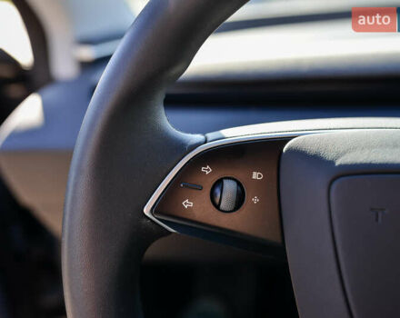 Серый Тесла Модель 3, объемом двигателя 0 л и пробегом 14 тыс. км за 31699 $, фото 20 на Automoto.ua