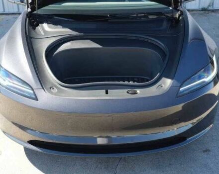 Серый Тесла Модель 3, объемом двигателя 0 л и пробегом 20 тыс. км за 15500 $, фото 8 на Automoto.ua