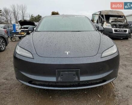 Серый Тесла Модель 3, объемом двигателя 0 л и пробегом 17 тыс. км за 12400 $, фото 4 на Automoto.ua