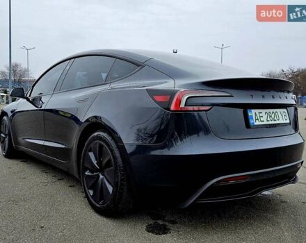 Серый Тесла Модель 3, объемом двигателя 0 л и пробегом 23 тыс. км за 29900 $, фото 6 на Automoto.ua