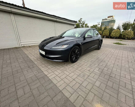 Серый Тесла Модель 3, объемом двигателя 0 л и пробегом 23 тыс. км за 29500 $, фото 1 на Automoto.ua