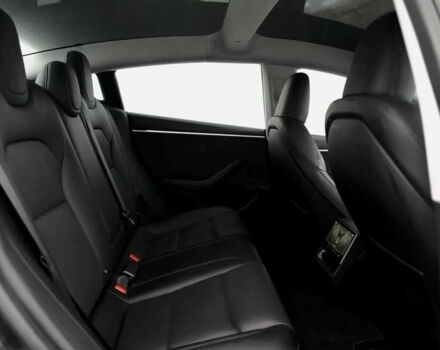 Серый Тесла Модель 3, объемом двигателя 0 л и пробегом 10 тыс. км за 19500 $, фото 9 на Automoto.ua