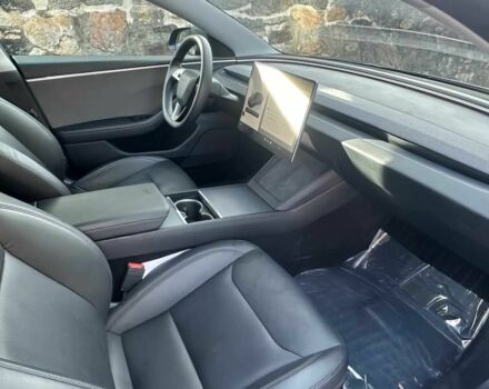 Серый Тесла Модель 3, объемом двигателя 0 л и пробегом 10 тыс. км за 15400 $, фото 7 на Automoto.ua