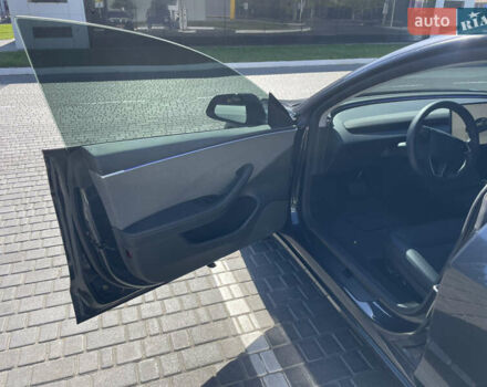Сірий Тесла Модель 3, об'ємом двигуна 0 л та пробігом 17 тис. км за 25900 $, фото 19 на Automoto.ua