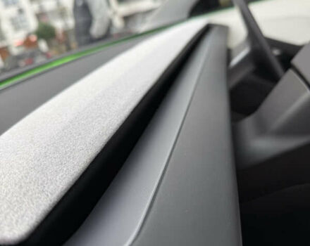 Серый Тесла Модель 3, объемом двигателя 0 л и пробегом 34 тыс. км за 33000 $, фото 19 на Automoto.ua