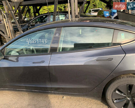 Серый Тесла Модель 3, объемом двигателя 0 л и пробегом 20 тыс. км за 24000 $, фото 10 на Automoto.ua