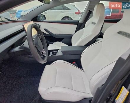 Сірий Тесла Модель 3, об'ємом двигуна 0 л та пробігом 24 тис. км за 12500 $, фото 6 на Automoto.ua