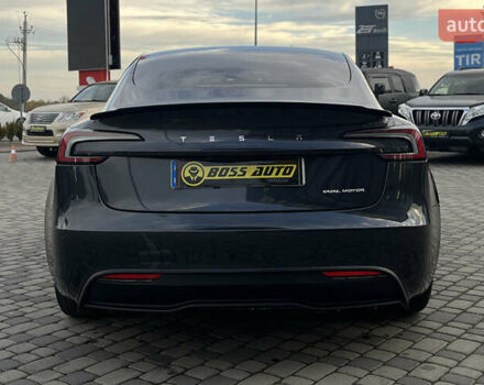 Серый Тесла Модель 3, объемом двигателя 0 л и пробегом 9 тыс. км за 33500 $, фото 5 на Automoto.ua