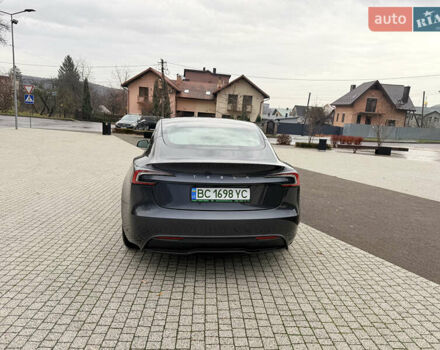 Серый Тесла Модель 3, объемом двигателя 0 л и пробегом 13 тыс. км за 30000 $, фото 4 на Automoto.ua