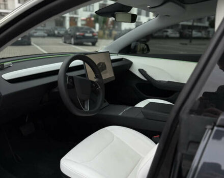 Серый Тесла Модель 3, объемом двигателя 0 л и пробегом 34 тыс. км за 33000 $, фото 11 на Automoto.ua